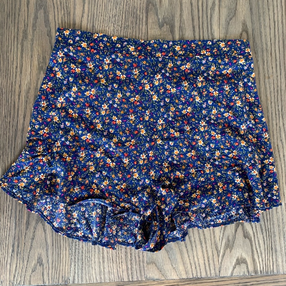 Floral print shorts